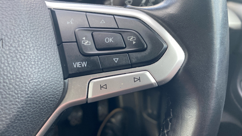 Volkswagen Golf 1.5 TSI 150 Life 5dr Petrol Hatchback